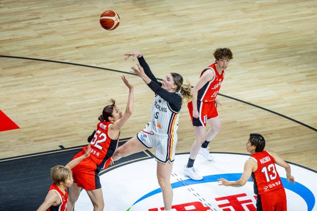 Basketball Berlin 05.09.2026 FIBA Women™s Basketball World Cup Germany 2026 Vorrunde Gruppe Deutschland (GER) - Japan (JPN) Luisa Geiselsöder (Deutschland, No.15) Geiselsoder MIYAZAWA Yuki (Japan, No.52)