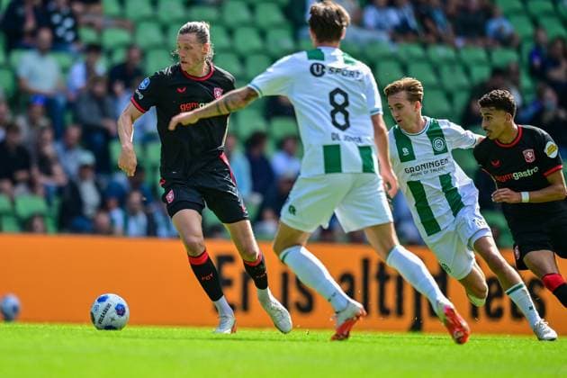 GRONINGEN , 06-09Ã2026 , Stadium Euroborg , season 2026 2027 , Dutch Eredivisie football , match between FC Groningen and FC Twente , picture shows Twente player Wout Weghorst Groningen - Twente  x206570924x Copyright: