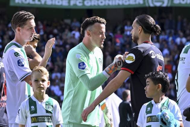 GRONINGEN - (lr) David van der Werff of FC Groningen, FC Groningen goalkeeper Etienne Vaessen and Ramiz Zerrouki of FC Twente ahead of the Dutch Eredivisie match between FC Groningen and FC Twente at the Euroborg stadium on 6 September 2026 in Groningen, the Netherlands. COR LASKER ANP Eredivisie 2026 27 xVIxANPxSportx xxANPxIVx 567357834 originalFilename: 567357834.jpg