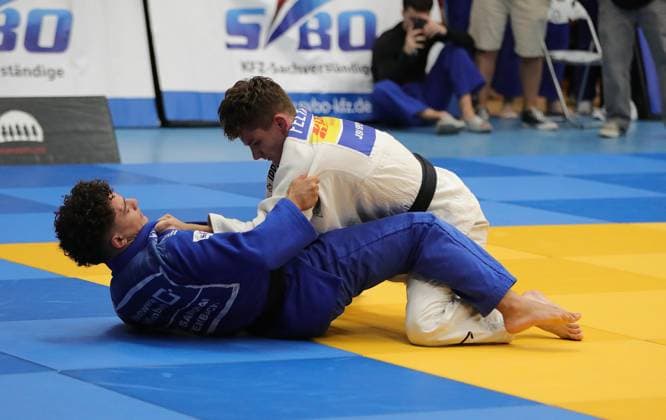 05.09.2026 xhpx Offenbach am Main 1. Judo Bundesliga 1 JC Samurai Offenbach gegen JSV Speyer Kampf zwischen Demetre Makalatiya (Samurai) gegen Felix Bächle (Speyer) *** September 5, 2026 xhpx Offenbach am Main 1st Judo Bundesliga 1 JC Samurai Offenbach vs. JSV Speyer Match between Demetre Makalatiya (Samurai) and Felix Bächle (Speyer)
