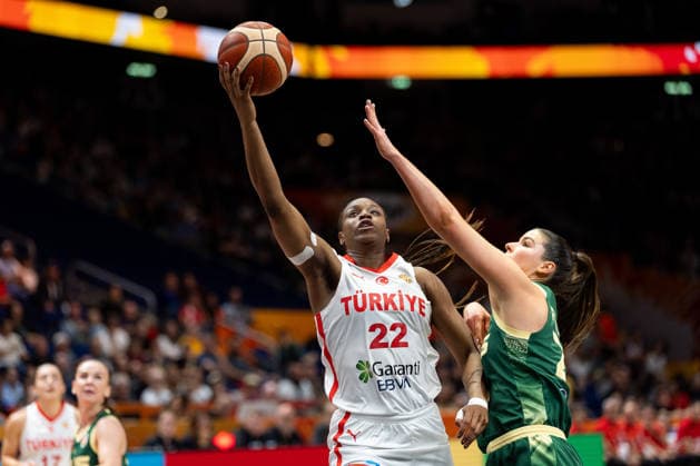 Kennedy Burke (Tuerkei, 22) beim Korbleger, GER, Tuerkei vs, Australien, Basketball, FIBA Women s World Cup 2026, Gruppenphase, Spieltag 2, 06.09.2026 GER, Tuerkei vs, Australien, Basketball, FIBA Women s World Cup 2026, Gruppenphase, Spieltag 2, 06.09.2026 Berlin Copyright: xEibner-Pressefoto MaxxVincenx EP_MVN