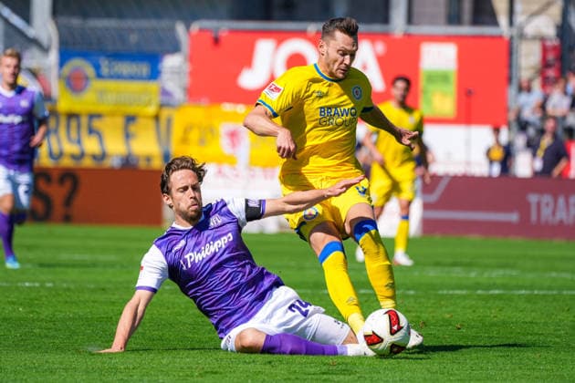 Jannik Müller (VfL Osnabrück, 24), Maximilian Entrup (Eintracht Braunschweig, 9), Zweikampf, Grätsche, Gesichtsausdruck, Emotion, Deutschland: Fussball, 2. Bundesliga, Saison 2026 27, 4. Spieltag, 06.09.2026, VfL Osnabrück vs Eintracht Braunschweig, Stadion Bremer Brücke (Osnabrück, Niedersachsen) *** Jannik Müller, VfL Osnabrück, 24; Maximilian Entrup, Eintracht Braunschweig, 9; tackle, sliding tackle, facial expression, emotion, German soccer, 2. Bundesliga, 2026–27 season, Matchday 4, September 6, 2026, VfL Osnabrück vs. Eintracht Braunschweig, Bremer Brücke Stadium, Osnabrück, Lower Saxony Copyright: xLeonxFrickx