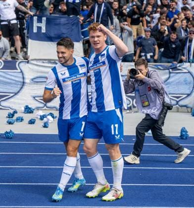 Fußball, Herren, Saison 2026 2027, 2. Bundesliga (4. Spieltag), Hertha BSC - 1. FC Magdeburg, v. l. Josip Brekalo (Hertha BSC), Sebastian Grönning (Hertha BSC), Jubel nach Tor zum 1:0, 06.09.2026, *** Soccer, Men s, 2026–2027 Season, 2. Bundesliga, Matchday 4, Hertha BSC vs. FC Magdeburg, from left: Josip Brekalo (Hertha BSC), Sebastian Grönning (Hertha BSC), celebrating the 1–0 goal, September 6, 2026, Copyright: xMatthiasxKochx