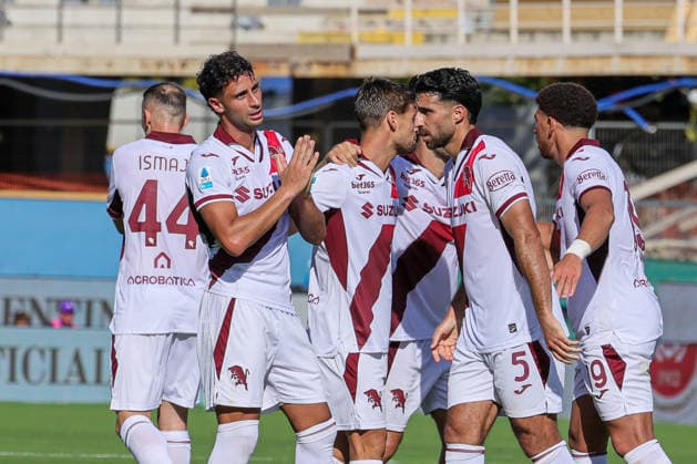 IPA88189778 - Mandragora (No. 8, Torino) celebrates after scoring a goal during the Serie A soccer match between ACF Fiorentina and Torino FC at Stadio Artemio Franchi in Florence, Italy  Copyright: xFrancescoxFarina IPAxSportx xx 88189778