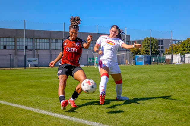 Ingolstadt, Deutschland 06. September 2026: 2. BL Frauen - 2026 2027 - Sp. 5 - FC Ingolstadt 04 gegen 1. FC Köln U20 Im Bild: v. li. im Zweikampf Melissa Kuya-Strobel (FCI) und Kim Wardjawand (Köln II) DFL DFB regulations prohibit any use of photographs as image sequences and or quasi-video ESV-Stadion Bayern *** Ingolstadt, Germany, September 6, 2026, 2nd Bundesliga Women 2026–2027, Matchday 5: FC Ingolstadt 04 vs. 1. FC Köln U20. Pictured from left in a tackle: Melissa Kuya Strobel (FCI) and Kim Wardjawand (Köln II). DFL and DFB regulations prohibit any use of photographs as image sequences and or quasi-video. ESV Stadion Bayern Copyright: xFotostandx xSchäferx