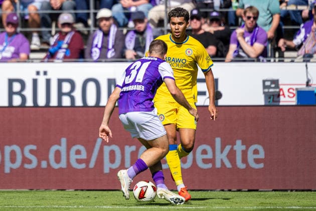 (L-R) Patrick Kammerbauer (VfL Osnabrueck, 31) im Zweikampf mit Yann Sturm (Eintracht Braunschweig, 07) GER, VfL Osnabrueck vs. Eintracht Braunschweig, Fussball, 2. Bundesliga, 4. Spieltag, Spielzeit 2026 2027, 06.09.2026 DFL Regulations prohibit any use of photographers as image sequences and or quasi-video. GER, VfL Osnabrueck vs. Eintracht Braunschweig, Fussball, 2. Bundesliga, 4. Spieltag, Spielzeit 2026 2027, 06.09.2026 Osnabrueck *** L R Patrick Kammerbauer (VfL Osnabrück, 31) in a tackle with Yann Sturm (Eintracht Braunschweig, 07 GER), VfL Osnabrück vs. Eintracht Braunschweig, soccer, 2. Bundesliga, Matchday 4, 2026–2027 season, September 6, 2026 DFL regulations prohibit any use of photographs as image sequences and or quasi-video GER, VfL Osnabrück vs. Eintracht Braunschweig, soccer, 2. Bundesliga, Matchday 4, 2026–2027 season, September 6, 2026, Osnabrück Copyright: xEibner-Pressefoto JanxRollingerx EP_JSK