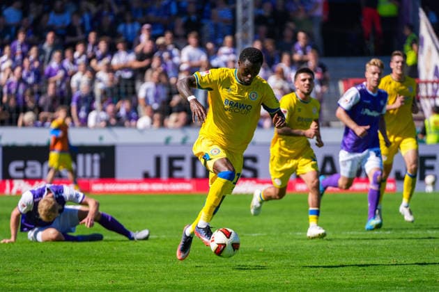 Aaron Opoku (Eintracht Braunschweig, 17), Deutschland: Fussball, 2. Bundesliga, Saison 2026 27, 4. Spieltag, 06.09.2026, VfL Osnabrück vs Eintracht Braunschweig, Stadion Bremer Brücke (Osnabrück, Niedersachsen) *** Aaron Opoku, Eintracht Braunschweig, 17, German Soccer, 2. Bundesliga, 2026–27 Season, Matchday 4, September 6, 2026, VfL Osnabrück vs. Eintracht Braunschweig, Bremer Brücke Stadium, Osnabrück, Lower Saxony Copyright: xLeonxFrickx