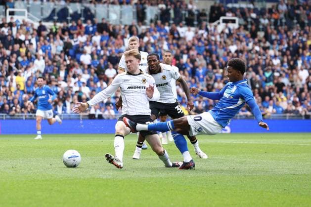 Demarai Gray of Birmingham City shoots Birmingham City v Wolverhampton Wanderers, EFL Sky Bet Championship, Football, St. Andrew s at Knighthead Park, Birmingham, UK - 06 Sep 2026Birmingham St. Andrew s at Knighthead Park United Kingdom EDITORIAL USE ONLY No use with unauthorised audio, video, data, fixture lists, club league logos or live services. Online in-match use limited to 120 images, no video emulation. No use in betting, games or single club league player publications. Copyright: xRyanxBrowne Shutterstockx 17135036dh