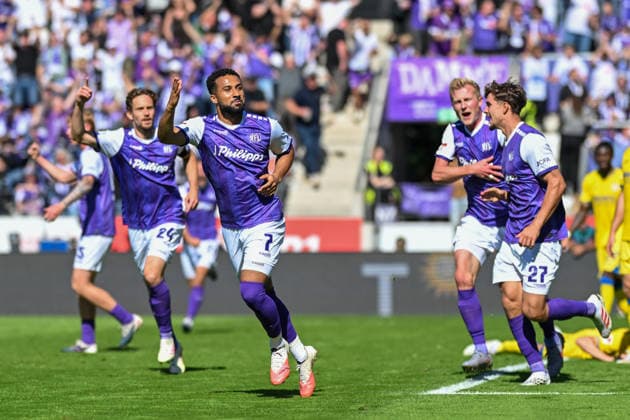 2. Bundesliga - 26 27 - VfL Osnabrück - Eintracht Braunschweig am 06.09.2026 an der Bremer Brücke in Osnabrück Jubel, Torjubel, Torschuetze, Torschütze Daniel Kyereh (Osnabrueck) jubelt nach seinem Tor zum 1:0. *** 2. Bundesliga, Matchday 26, VfL Osnabrück vs. Eintracht Braunschweig on September 6, 2026, at Bremer Brücke in Osnabrück—Cheers, goal celebrations, Goal scorers, Goal scorer Daniel Kyereh—Osnabrück celebrates after his goal to make it 1–0 MT