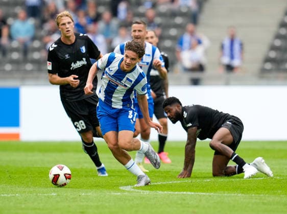 Soufian Gouram (Hertha BSC, 33) am Ball. GER, Hertha BSC vs 1. FC Magdeburg, 2. Bundesliga, 4. Spieltag, Saison 2026-27, Olympiastadion, Berlin, 06.09.2026 DFL REGULATIONS PROHIBIT ANY USE OF PHOTOGRAPHS AS IMAGE SEQUENCES AND OR QUASI-VIDEO GER, Hertha BSC vs 1. FC Magdeburg, 2. Bundesliga, 4. Spieltag, Saison 2026-27, 06.09.2026 Berlin *** Soufian Gouram, Hertha BSC, 33, on the ball (GER), Hertha BSC vs. 1. FC Magdeburg, 2. Bundesliga, Matchday 4, 2026–27 season, Olympiastadion, Berlin, September 6, 2026 DFL regulations prohibit any use of photographs as image sequences and or quasi-video (GER), Hertha BSC vs. 1 FC Magdeburg, 2. Bundesliga, Matchday 4, 2026–27 season, September 6, 2026, Berlin Copyright: xEibner-Pressefoto ScottxColemanx EP_SCN