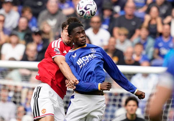 Liverpool, England, 6th September 2026. Harry Maguire of Manchester United, ManU (L) clashes heads with Thierno Barry of Everton during the Everton vs Manchester United Premier League match at Hill Dickinson Stadium, Liverpool. Picture credit should read: Andrew Yates Sportimage EDITORIAL USE ONLY. No use with unauthorised audio, video, data, fixture lists, club league logos or live services. Online in-match use limited to 120 images, no video emulation. No use in betting, games or single club league player publications. SPI_002_AY_EVERTON_MAN_UTD SPI-4979-0002