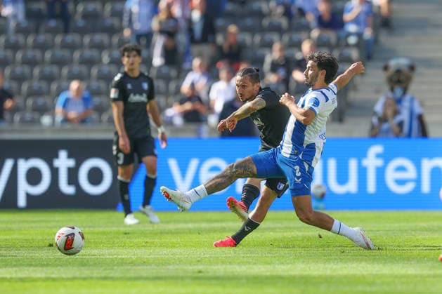 06.09.2026, xtgx, Fussball - 2.Bundesliga Hertha BSC Berlin - 1.FC Magdeburg emspor, v.l. Baris Atik (Magdeburg, 23), Kevin Sessa (Hertha, 8) Zweikampf, Duell, Kampf, tackle (DFL DFB REGULATIONS PROHIBIT ANY USE OF PHOTOGRAPHS as IMAGE SEQUENCES and or QUASI-VIDEO) Berlin *** September 6, 2026, xtgx, Soccer, 2. Bundesliga, Hertha BSC Berlin 1 FC Magdeburg, emspor, from left: Baris Atik (Magdeburg), 23, Kevin Sessa, Hertha, 8, tackle, duel, battle, DFL DFB REGULATIONS PROHIBIT ANY USE OF PHOTOGRAPHS AS IMAGE SEQUENCES AND OR QUASI-VIDEO, Berlin