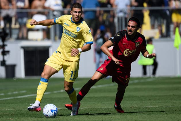 Giorgi Kvernadze of Frosinone Calcio and Kike Perez of Venezia FC Mattia Compagnon of Venezia FC during the Serie A 2026 2027 football match between Frosinone Calcio and Venezia Calcio at Benito Stirpe Stadium in Frosinone (Italy), September 6, 2026. andreaxstaccioli