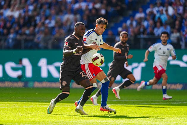 Sheraldo Becker (1. FSV Mainz 05, 23), Nicolas Capaldo (Hamburger SV, 24) GER, Hamburger SV vs. 1. FSV Mainz 05, Fußball, 1. Bundesliga, Spieltag 02, Saison 2026 2027, 06.09.2026 DFL REGULATIONS PROHIBIT ANY USE OF PHOTOGRAPHS AS IMAGE SEQUENCES AND OR QUASI-VIDEO GER, Hamburger SV vs. 1. FSV Mainz 05, Fußball, 1. Bundesliga, Spieltag 02, Saison 2026 2027, 06.09.2026 Hamburg *** Sheraldo Becker, 1. FSV Mainz 05, 23, Nicolas Capaldo, Hamburger SV, 24 (GER), Hamburger SV vs. 1. FSV Mainz 05, Soccer, Bundesliga 1, Matchday 02, 2026–2027 Season, September 6, 2026 DFL regulations prohibit any use of photographs as image sequences and or quasi-video GER, Hamburger SV vs. 1 FSV Mainz 05, soccer, 1st Bundesliga, Matchday 02, 2026–2027 Season, September 6, 2026, Hamburg Copyright: xEibner-Pressefoto MarcelxvonxFehrnx EP_MFN