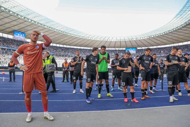 06.09.2026, xtgx, Fussball - 2.Bundesliga Hertha BSC Berlin - 1.FC Magdeburg emspor, v.l. Magdeburg enttaeuscht, schaut enttaeuscht, niedergeschlagen, disappointed (DFL DFB REGULATIONS PROHIBIT ANY USE OF PHOTOGRAPHS as IMAGE SEQUENCES and or QUASI-VIDEO) Berlin *** September 6, 2026, xtgx, Soccer, 2. Bundesliga: Hertha BSC Berlin 1 FC Magdeburg emspor, from left: Magdeburg disappointed, looking disappointed, dejected, disappointed DFL DFB REGULATIONS PROHIBIT ANY USE OF PHOTOGRAPHS as IMAGE SEQUENCES and or QUASI-VIDEO Berlin