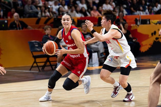 Eliska Joklova (Tschechien, 10) im Dribbling, GER, China vs. Tschechien, Basketball, FIBA Women s World Cup 2026, Gruppenphase, Spieltag 2, 06.09.2026 GER, China vs. Tschechien, Basketball, FIBA Women s World Cup 2026, Gruppenphase, Spieltag 2, 06.09.2026 Berlin Copyright: xEibner-Pressefoto MaxxVincenx EP_MVN
