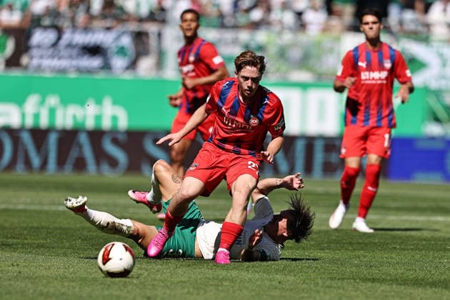 Michael Heule, HDH, und Felix Klaus, Fürth, im Hinrundenspiel der Saison 2026 2027 zwischen SpVgg Greuther Fürth und 1. FC Heidenheim 1846 (0:1) in Fürth; 06 09 2026; - *** Michael Heule, HDH, and Felix Klaus, Fürth, in the first-half match of the 2026–2027 season between SpVgg Greuther Fürth and 1 FC Heidenheim 1846 (0–1) in Fürth on June 9, 2026 