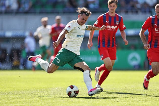 Felix Klaus, Fürth, im Hinrundenspiel der Saison 2026 2027 zwischen SpVgg Greuther Fürth und 1. FC Heidenheim 1846 (0:1) in Fürth; 06 09 2026; - *** Felix Klaus, Fürth, in the first-half match of the 2026–2027 season between SpVgg Greuther Fürth and 1 FC Heidenheim 1846 (0–1) in Fürth on September 6, 2026 