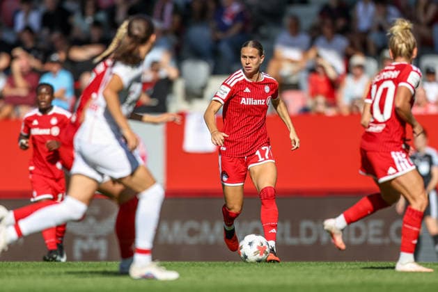 GER, München, FC Bayern München vs SC Freiburg, Google Pixel Frauen Bundesliga, Fussball, DFB, Spielzeit 2026 2027, FC Bayern Campus, 3. Spieltag im Bild: Klara Bühl (FC Bayern München Frauen 17) DFB DFL REGULATIONS PROHIBIT ANY USE OF PHOTOGRAPHS AS IMAGE SEQUENCES AND OR QUASI-VIDEO, 06.09.2026 *** GER, Munich, FC Bayern Munich vs. SC Freiburg, Google Pixel Women s Bundesliga, Soccer, DFB, 2026–2027 Season, FC Bayern Campus, Matchday 3 in Pictures: Klara Bühl, FC Bayern Munich Women’s Team 17. DFB and DFL regulations prohibit any use of photographs as image sequences and or quasi-video, September 6, 2026 Copyright: HMBxMedia HendrikxHamelau