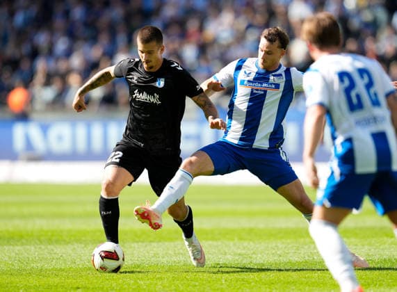 Mateusz Zukowski (1. FC Magdeburg, 22) im Zweikampf mit Linus Gechter (Hertha BSC, 44) GER, Hertha BSC vs 1. FC Magdeburg, 2. Bundesliga, 4. Spieltag, Saison 2026-27, Olympiastadion, Berlin, 06.09.2026 DFL REGULATIONS PROHIBIT ANY USE OF PHOTOGRAPHS AS IMAGE SEQUENCES AND OR QUASI-VIDEO GER, Hertha BSC vs 1. FC Magdeburg, 2. Bundesliga, 4. Spieltag, Saison 2026-27, 06.09.2026 Berlin *** Mateusz Zukowski, 1 FC Magdeburg, No. 22, in a tackle with Linus Gechter, Hertha BSC, No. 44 (GER), Hertha BSC vs. 1 FC Magdeburg, 2. Bundesliga, Matchday 4, 2026–27 season, Olympiastadion, Berlin, September 6, 2026 DFL regulations prohibit any use of photographs as image sequences and or quasi-video GER, Hertha BSC vs. 1 FC Magdeburg, 2. Bundesliga, Matchday 4, 2026–27 season, September 6, 2026, Berlin Copyright: xEibner-Pressefoto ScottxColemanx EP_SCN