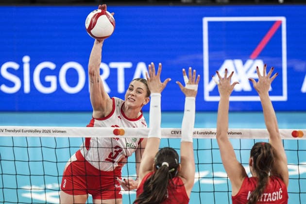 Poland v Serbia - CEV EuroVolley 2026 ISTANBUL, TURKIYE - SEPTEMBER 6: Magdalena Stysiak (3) of Poland in action against Hena Kurtagic (R) of Serbia during the third-place match between Poland and Serbia at the Trendyol 2026 CEV Women s European Volleyball Championship at Sinan Erdem Sports Hall in Istanbul, Turkiye, on September 6, 2026. Agit Erdi Ulukaya Anadolu Istanbul Turkey. Editorial use only. Please get in touch for any other usage.  Copyright: x2026xAnadoluxAgitxErdixUlukayax
