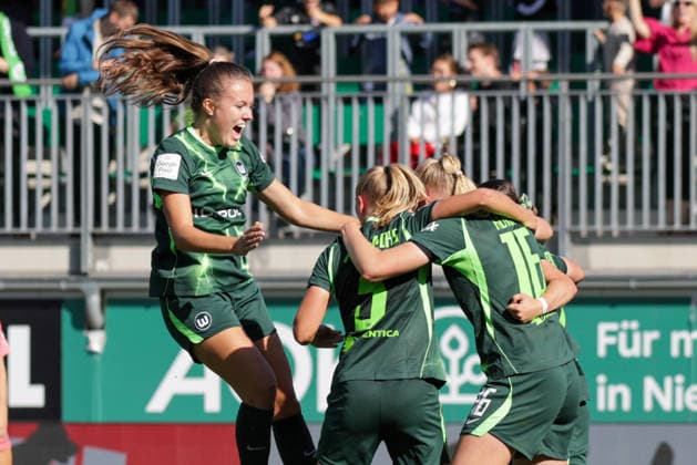 06.09.2026, xgrfx, Fussball Google Pixel Frauen-Bundesliga, VfL Wolfsburg - SV Werder Bremen v.l. Tor, Camilla Küver zum 3:2 (VfL Wolfsburg) Wolfsburg *** September 6, 2026, xgrfx, Soccer, Google Pixel, Women s Bundesliga, VfL Wolfsburg vs. SV Werder Bremen, goal, Camilla Küver scores the 3-2 goal for VfL Wolfsburg, Wolfsburg