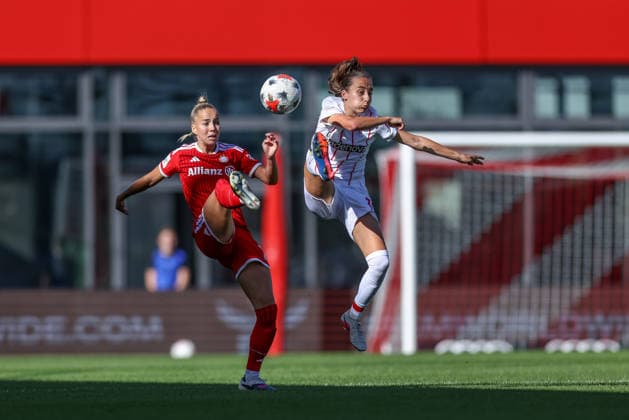 GER, München, FC Bayern München vs SC Freiburg, Google Pixel Frauen Bundesliga, Fussball, DFB, Spielzeit 2026 2027, FC Bayern Campus, 3. Spieltag im Bild v.l.: Giulia Gwinn (FC Bayern München Frauen 7), Emma Memminger (SC Freiburg Frauen 32), Zweikampf DFB DFL REGULATIONS PROHIBIT ANY USE OF PHOTOGRAPHS AS IMAGE SEQUENCES AND OR QUASI-VIDEO, 06.09.2026 *** GER, Munich, FC Bayern Munich vs. SC Freiburg, Google Pixel Women s Bundesliga, Soccer, DFB, 2026–2027 Season, FC Bayern Campus, Matchday 3 in pictures: from left, Giulia Gwinn (FC Bayern Munich Women, No. 7), Emma Memminger (SC Freiburg Women, No. 32), tackle. DFB and DFL regulations prohibit any use of photographs as image sequences and or quasi-video, September 6, 2026 Copyright: HMBxMedia HendrikxHamelau