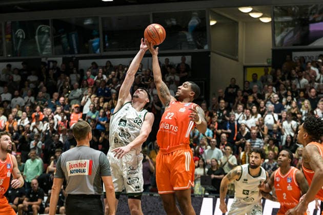 easyCredit Basketball Bundesliga, Testspiel, Niners Chemnitz - Legia Warschau 06.09.2026 ab 15.00 Uhr Chemnitz, Chemnitz Arena Im Foto: 22 Nighaeal Ceaser, Zach Freemantle easyCredit Basketball Bundesliga, Testspiel, Niners Chemnitz - Legia Warschau Chemnitz Sachsen Deutschland Copyright: xEHLxMedia MichelxKöhlerx 20260609-Niners-Chemnitz-Legia-Warschau_003