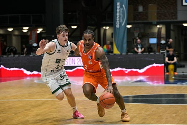 easyCredit Basketball Bundesliga, Testspiel, Niners Chemnitz - Legia Warschau 06.09.2026 ab 15.00 Uhr Chemnitz, Chemnitz Arena Im Foto: 02 Stefan Smith easyCredit Basketball Bundesliga, Testspiel, Niners Chemnitz - Legia Warschau Chemnitz Sachsen Deutschland Copyright: xEHLxMedia MichelxKöhlerx 20260609-Niners-Chemnitz-Legia-Warschau_039