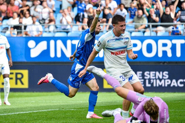 FOOTBALL : ESTAC Troyes x AS Monaco - Ligue 1 - JournÃ e 03 - 06 09 2026 Joie des joueurs de l™ESTAC Troyes aprÃ s le but de Antoine Mille (ESTAC Troyes) TroyesFrance  Copyright: xBaptistexAutissierx