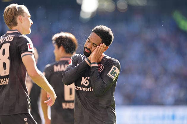 Sport Bilder des Tages Jubel nach Tor zum 0:2 Phillipp Mwene (1. FSV Mainz 05, 02) GER, Hamburger SV vs. 1. FSV Mainz 05, Fußball, 1. Bundesliga, Spieltag 02, Saison 2026 2027, 06.09.2026 DFL REGULATIONS PROHIBIT ANY USE OF PHOTOGRAPHS AS IMAGE SEQUENCES AND OR QUASI-VIDEO GER, Hamburger SV vs. 1. FSV Mainz 05, Fußball, 1. Bundesliga, Spieltag 02, Saison 2026 2027, 06.09.2026 Hamburg *** Celebration after Phillipp Mwene s goal to make it 0–2, 1. FSV Mainz 05, 02 GER, Hamburger SV vs. 1. FSV Mainz 05, Soccer, Bundesliga 1, Matchday 02, 2026–2027 Season, September 6, 2026 DFL regulations prohibit any use of photographs as image sequences and or quasi-video GER, Hamburger SV vs. 1. FSV Mainz 05, soccer, 1st Bundesliga, Matchday 02, 2026–2027 Season, September 6, 2026, Hamburg Copyright: xEibner-Pressefoto MarcelxvonxFehrnx EP_MFN