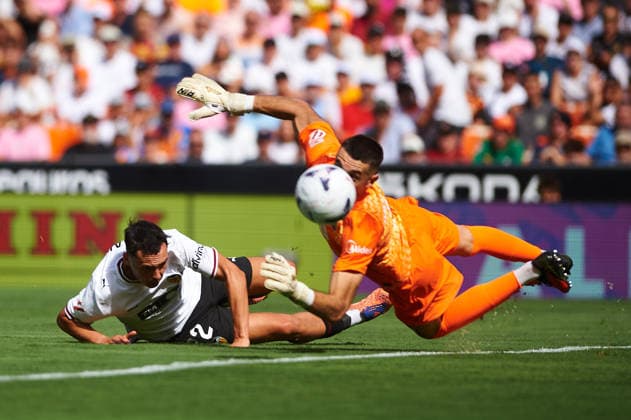 Arnau Martinez (Valencia CF) during the LaLiga EA Sports match between Valencia CF and FC Barcelona, Barca at Mestalla on September 6, 2026 in Valencia, Spain. -