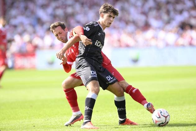 RECORD DATE NOT STATED Kortrijk s Brecht Dejaegere and Essevee s Tobias Hedl fight for the ball during a soccer match between KV Kortrijk and SV Zulte Waregem, Sunday 6 September 2026 in Kortrijk, on day 5 of the 2026-2027 Jupiler Pro League first division of the Belgian championship. JOHNxTHYS  x185449836x