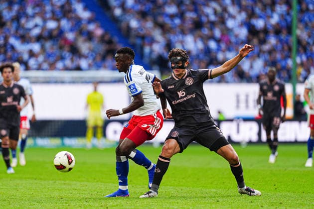 Patson Daka (Hamburger SV, 27), Fabio Gruber (1. FSV Mainz 05, 03) GER, Hamburger SV vs. 1. FSV Mainz 05, Fußball, 1. Bundesliga, Spieltag 02, Saison 2026 2027, 06.09.2026 DFL REGULATIONS PROHIBIT ANY USE OF PHOTOGRAPHS AS IMAGE SEQUENCES AND OR QUASI-VIDEO GER, Hamburger SV vs. 1. FSV Mainz 05, Fußball, 1. Bundesliga, Spieltag 02, Saison 2026 2027, 06.09.2026 Hamburg *** Patson Daka, Hamburger SV, 27; Fabio Gruber, 1. FSV Mainz 05, 03 GER; Hamburger SV vs. 1. FSV Mainz 05, Soccer, Bundesliga 1, Matchday 02, 2026–2027 Season, September 6, 2026 DFL regulations prohibit any use of photographs as image sequences and or quasi-video GER, Hamburger SV vs. 1. FSV Mainz 05, soccer, 1st Bundesliga, Matchday 02, 2026–2027 season, September 6, 2026, Hamburg Copyright: xEibner-Pressefoto MarcelxvonxFehrnx EP_MFN