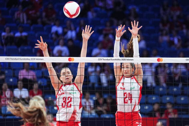Poland v Serbia - CEV EuroVolley 2026 ISTANBUL, TURKIYE - SEPTEMBER 6: Poland s Maja Koput (32) and Paulina Damaske (24) in action during the third-place match between Poland and Serbia at the Trendyol 2026 CEV Women s European Volleyball Championship at Sinan Erdem Sports Hall in Istanbul, Turkiye, on September 6, 2026. Cemal Yurttas Anadolu Istanbul Turkey. Editorial use only. Please get in touch for any other usage.  Copyright: x2026xAnadoluxCemalxYurttaÅüx