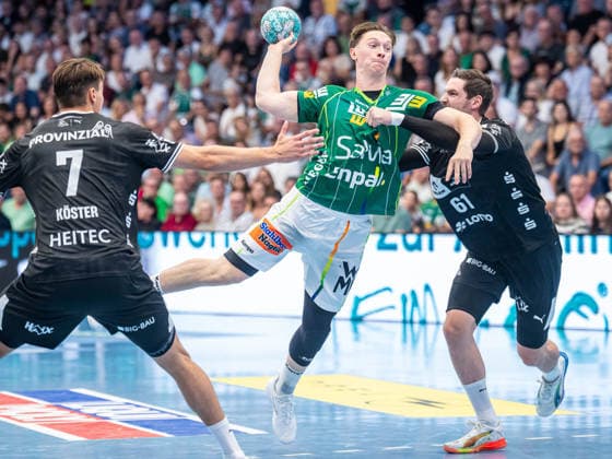 Ole Pregler (Frisch Auf Goeppingen, 23) im Duell mit Hendrik Pekeler (THW Kiel, 61), Frisch Auf Goeppingen vs. THW Kiel, Handball, 1. Bundesliga, Herren, Spielzeit 2026 2027, 06.09.2026, Frisch Auf Goeppingen vs. THW Kiel, Handball, 1. Bundesliga, Herren, Spielzeit 2026 2027, 06.09.2026 Goeppingen Copyright: xEibner-Pressefoto MichaelxSchmidx EP_MST