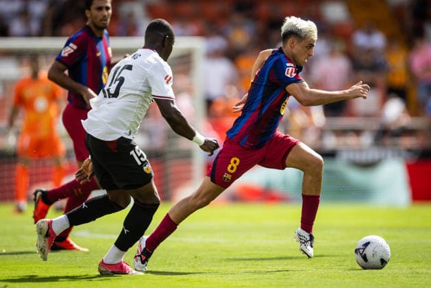 September 6, 2026, Valencia, Spain, Spain: Pedro GONZALEZ LOPEZ (Pedri) of Barcelona during the LaLiga match between Valencia CF and FC Barcelona, Barca at Estadi de Mestalla on September 06, 2026 in Valencia, Spain. Omar Arnau Valencia CF V FC Barcelona - LaLiga  - ZUMAm308 20260906_zsp_m308_002 Copyright: xMatthieuxMirvillex