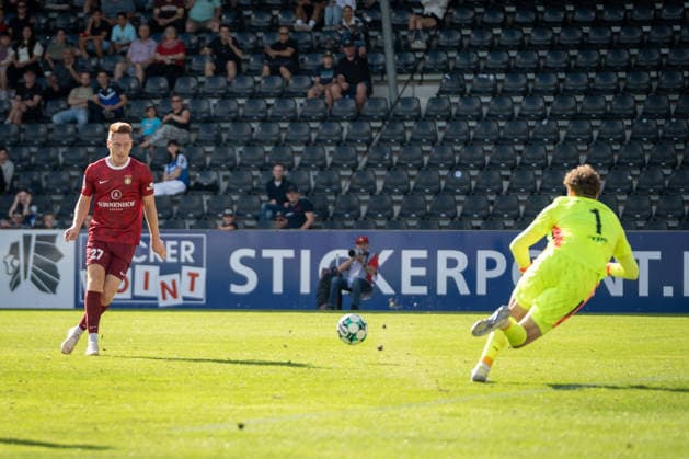 Loris Maier (SG Sonnenhof Großaspach, 27) erzielt das 1:0, SG Sonnenhof Großaspach vs. TSG 1899 Hoffenheim II, Fussball, 3. Liga, 4. Spieltag, 06.09.2026, DFB regulations prohibit any use of photographs as image sequences and or quasi-video Aspach Baden-Wuerttemberg Deutschland