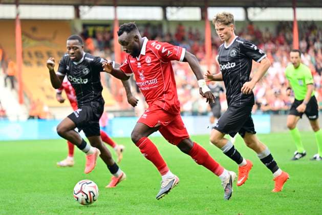 KV Kortrijk v SV Zulte Waregem - Jupiler Pro League KORTRIJK, BELGIUM - SEPTEMBER 06 : Ambrose Thierry forward of KV Kortrijk during the Jupiler Pro League match between KV Kortrijk and SV Zulte Waregem on September 6, 2026 in Kortrijk, Belgium, 06 09 2026 Kortrijk Belgium  Copyright: xJanxDexMeuleneirx