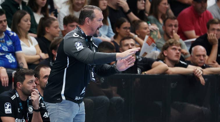 2026.09.06, Deutschland, Stuttgart, Handball TVB Stuttgart vs. Füchse Berlin, Trainer Misha Kaufmann (TVB)