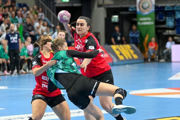 Marcela Arounian (Thueringer HC, 36) am Ball VfL Oldenburg vs. Thueringer HC, ALSCO Handball Bundesliga Frauen, 2. Spieltag, Saison 2026 2027, 06.09.2026, VfL Oldenburg vs. Thueringer HC, ALSCO Handball Bundesliga Frauen, 2. Spieltag, Saison 2026 2027, 06.09.2026 Oldenburg *** Marcela Arounian, Thueringer HC, 36, in action: VfL Oldenburg vs. Thueringer HC, ALSCO Women s Handball Bundesliga, Matchday 2, 2026–2027 season, September 6, 2026, VfL Oldenburg vs. Thueringer HC, ALSCO Women’s Handball Bundesliga, Matchday 2, 2026–2027 season, September 6, 2026, Oldenburg Copyright: xEibner-Pressefoto RobertxGertzenx EP_RGN
