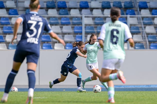 06.09.2026, Fußball, 2. Frauen-Bundesliga, 2026 2027, 5. Spieltag, VfL Bochum - SG 99 Andernach Ina Keller (11 Andernach) und Emely Joester (Bochum) im Kampf um den Ball. *** September 6, 2026, Soccer, Women s Bundesliga 2, 2026–2027, Matchday 5, VfL Bochum vs. SG 99 Andernach: Ina Keller (11, Andernach) and Emely Joester (Bochum) battle for the ball