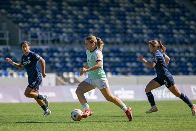 06.09.2026, Fußball, 2. Frauen-Bundesliga, 2026 2027, 5. Spieltag, VfL Bochum - SG 99 Andernach Marlene Ganßer (Andernach) läuft auf den Bochumer Strafraum zu. *** September 6, 2026, Soccer, Women s Bundesliga 2, 2026–2027, Matchday 5, VfL Bochum vs. SG 99 Andernach; Marlene Ganßer of Andernach runs toward the Bochum penalty area