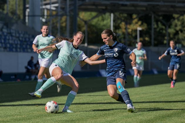 06.09.2026, Fußball, 2. Frauen-Bundesliga, 2026 2027, 5. Spieltag, VfL Bochum - SG 99 Andernach Ina Keller (11 Andernach) und Emely Joester (16 Bochum) im Duell um den Ball. *** September 6, 2026, Soccer, Women s Bundesliga 2, 2026–2027 season, Matchday 5, VfL Bochum vs. SG 99 Andernach: Ina Keller (11, Andernach) and Emely Joester (16, Bochum) battle for the ball