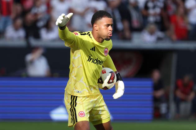 2026.09.06 xjfx Fussball 1. Bundesliga Eintracht Frankfurt - FC Augsburg, goalkeeper Noah Atubolu (Eintracht Frankfurt) in action, with the ball (DFL DFB REGULATIONS PROHIBIT ANY USE OF PHOTOGRAPHS as IMAGE SEQUENCES and or QUASI-VIDEO) *** September 6, 2026 xjfx Soccer 1. Bundesliga Eintracht Frankfurt vs. FC Augsburg, goalkeeper Noah Atubolu of Eintracht Frankfurt in action with the ball DFL DFB REGULATIONS PROHIBIT ANY USE OF PHOTOGRAPHS AS IMAGE SEQUENCES AND OR QUASI-VIDEO Copyright: HMBxMedia JoaquimxFerreira