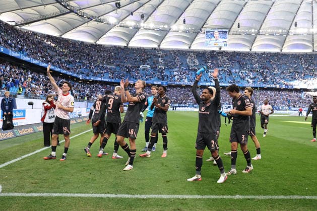 2026.09.06 xfsx Fussball 1. Bundesliga Hamburger Sportverein - 1. FSV Mainz 05 v.l. Die Mansschaft vom 1.FSV Mainz 05 feiert den 5:0 Sieg gegen den Hamburger SV (DFL DFB regulations prohibit any use of photographs as image sequences and or quasi-video. *** September 6, 2026 xfsx Soccer 1. Bundesliga Hamburger Sportverein 1 FSV Mainz 05 v l The FSV Mainz 05 team celebrates its 5-0 victory over Hamburger SV. DFL and DFB regulations prohibit any use of photographs as image sequences and or quasi-video. Copyright: HMBxMedia FernandoxSoares
