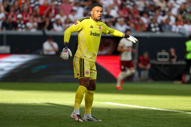 2026.09.06 xjfx Fussball 1. Bundesliga Eintracht Frankfurt - FC Augsburg, goalkeeper Noah Atubolu (Eintracht Frankfurt) gestures, gives instructions, gesticulate (DFL DFB REGULATIONS PROHIBIT ANY USE OF PHOTOGRAPHS as IMAGE SEQUENCES and or QUASI-VIDEO) *** September 6, 2026 xjfx Soccer 1 Bundesliga Eintracht Frankfurt vs. FC Augsburg, goalkeeper Noah Atubolu of Eintracht Frankfurt gestures, gives instructions, and gesticulates. DFL and DFB regulations prohibit any use of photographs as image sequences and or quasi-video. Copyright: HMBxMedia JoaquimxFerreira