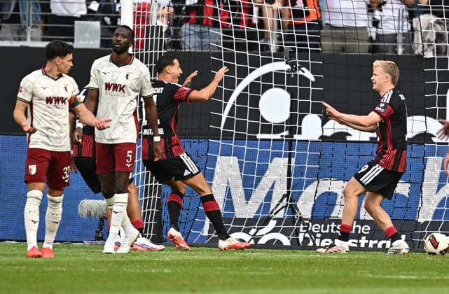 06.09.2026, xfux, Fussball 1.Bundesliga, Eintracht Frankfurt - FC Augsburg, v.l. Fabian Rieder (FC Augsburg), Chrislain Iris Aurel Matsima (FC Augsburg) enttaeuscht, enttaeuscht schauend, dissapointed, Younes Ebnoutalib (Eintracht Frankfurt), Torschuetze Torschütze Jonathan Burkardt (Eintracht Frankfurt) Torjubel, Jubel, Goal celebration, celebrate the goal zum 1:0 jubelnd bejubelt jubelt jubeln Jubel (DFL DFB REGULATIONS PROHIBIT ANY USE OF PHOTOGRAPHS as IMAGE SEQUENCES and or QUASI-VIDEO) Frankfurt am Main *** September 6, 2026, xfux, Soccer, Bundesliga 1, Eintracht Frankfurt vs. FC Augsburg; from left: Fabian Rieder (FC Augsburg), Chrislain, Iris, Aurel Matsima (FC Augsburg) looking disappointed; Younes Ebnoutalib (Eintracht Frankfurt); goal scorer Jonathan Burkardt (Eintracht Frankfurt); goal celebration, celebration, goal celebration, celebrating the goal to make it 1–0, cheering, celebrated, cheers, celebration, DFL DFB REGULATIONS PROHIBIT ANY USE OF PHOTOGRAPHS as IMAGE SEQUENCES and or QUASI-VIDEO Frankfurt am Main