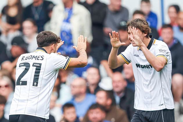Birmingham City v Wolverhampton Wanderers - Sky Bet Championship 2026 27 Wolverhampton Wanderers 21 Rodrigo Gomes and Wolverhampton Wanderers 28 Fer Lopez celebrate a goal during the Sky Bet Championship match between Birmingham City and Wolverhampton Wanderers at St Andrews @ Knighthead Park in Birmingham, on September 6, 2026. Birmingham West Midlands United Kingdom  Copyright: xMIxNewsx originalFilename:fletcher-birmingh260906_np7em.jpg
