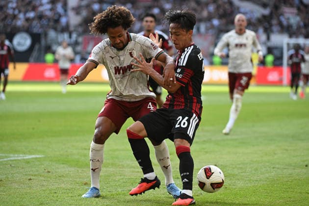 06.09.2026, xpsx, Fussball 1.Bundesliga, Eintracht Frankfurt - FC Augsburg v.l. Han-Noah Massengo (FC Augsburg) Keita Kosugi (Eintracht Frankfurt) Zweikampf, Aktion, action, battle for the ball (DFL DFB REGULATIONS PROHIBIT ANY USE OF PHOTOGRAPHS as IMAGE SEQUENCES and or QUASI-VIDEO) Frankfurt am Main *** September 6, 2026, xpsx, Soccer, Bundesliga 1, Eintracht Frankfurt vs. FC Augsburg, Han Noah Massengo (FC Augsburg), Keita Kosugi (Eintracht Frankfurt), tackle, action, battle for the ball. DFL and DFB regulations prohibit any use of photographs as image sequences and or quasi-video. Frankfurt am Main